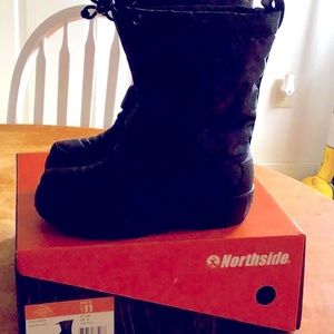 Northside snow frosty polar black/olive kids boots SZ 11 EU 28 . Resist -25F NIB